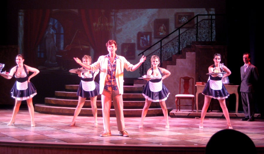 projector for theatre 5